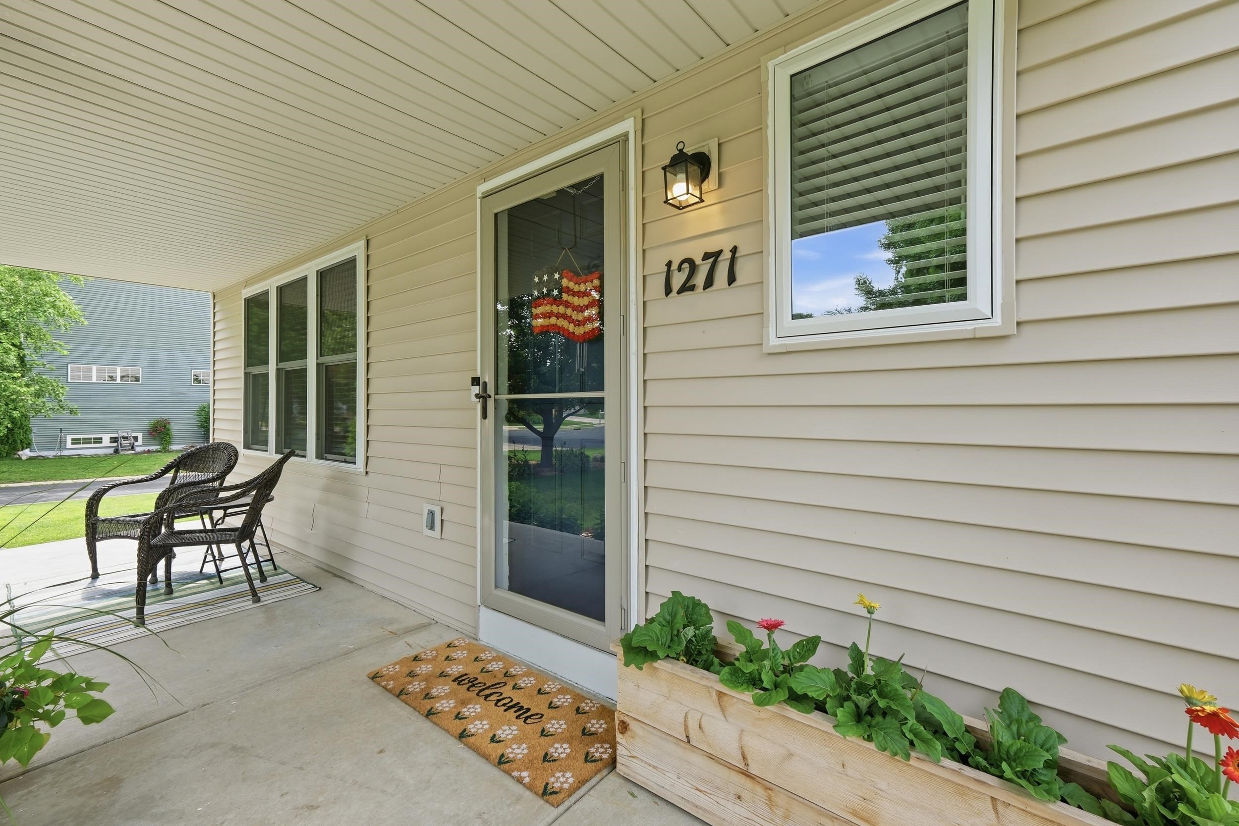 1271 Gas Light Sun Prairie, WI 53590 - Photo 4 of 71