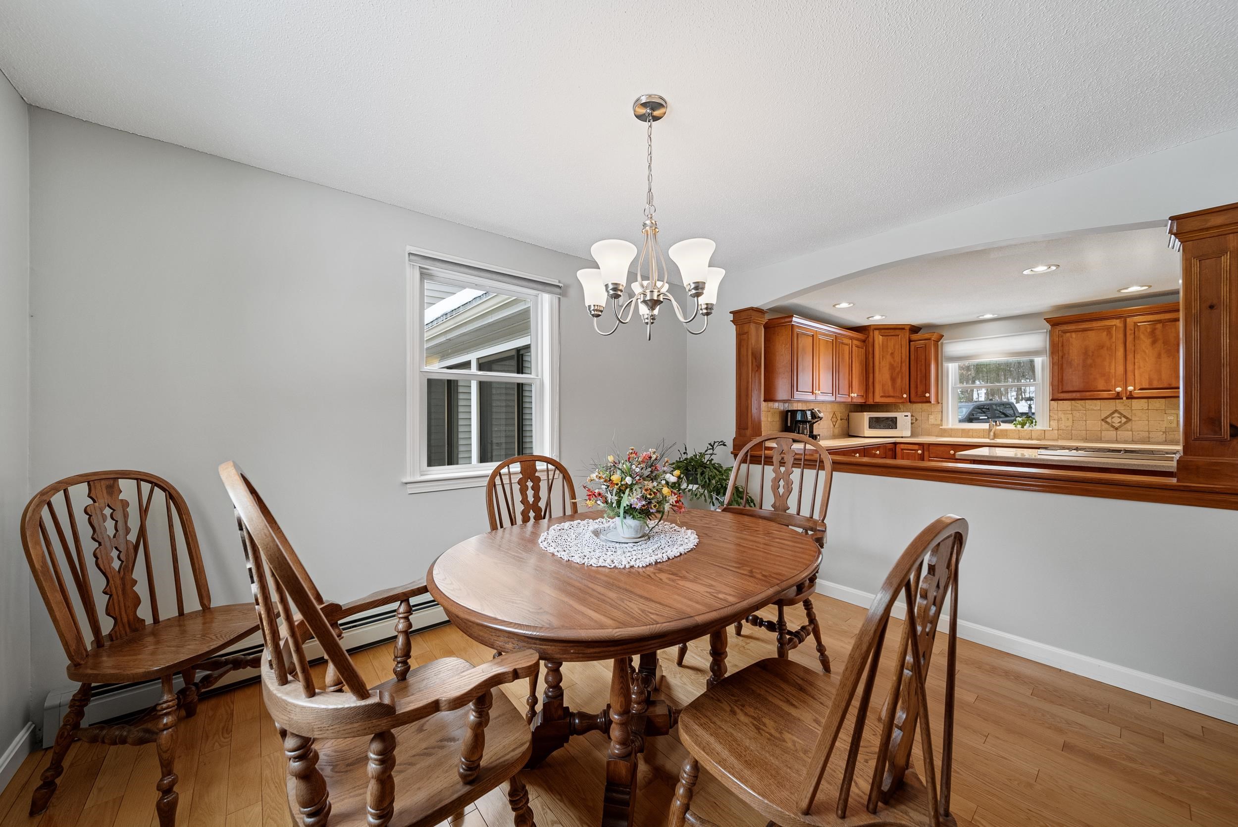 1285 Smyth Road Hooksett, NH 03106 - Photo 8 of 34