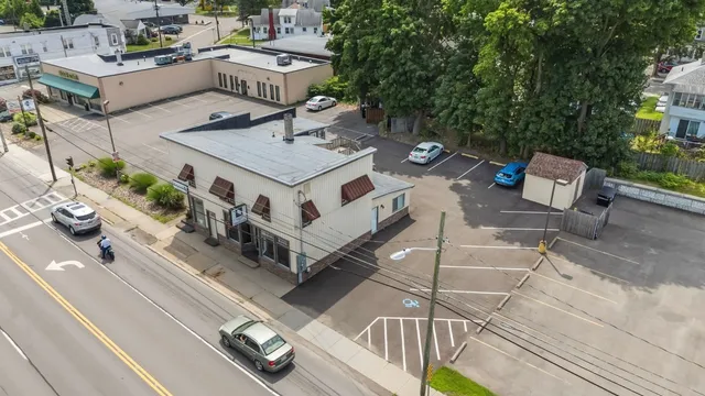 $1,600 | 3212 East Main Street, Unit 1, Endwell, NY 13760