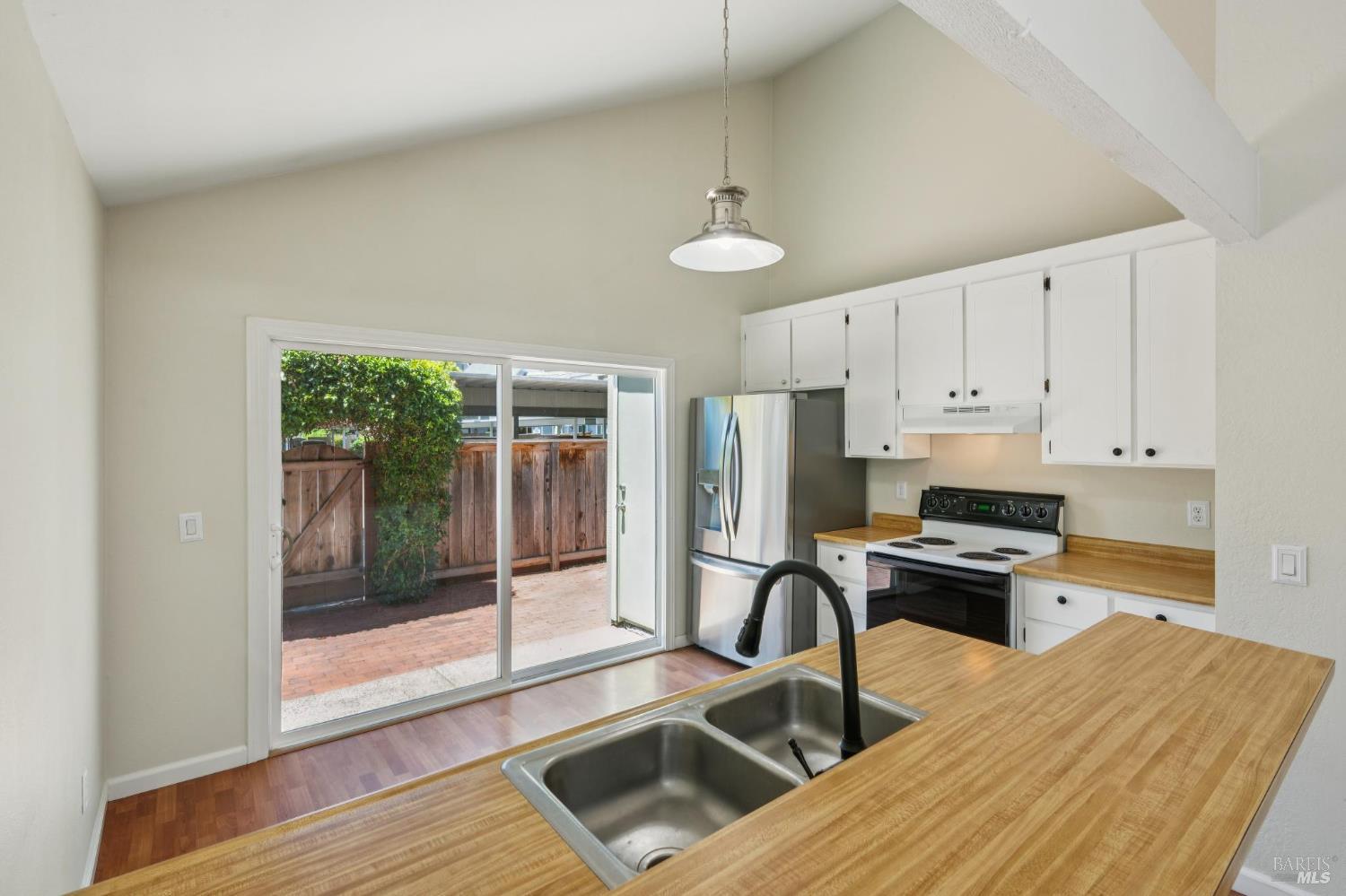 734 Racquet Club Circle Rohnert Park, CA 94928 - Photo 10 of 35