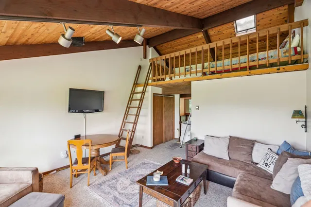 $240,000 | 104 Deer Run Road, Unit 13, Brownsville, VT 05037