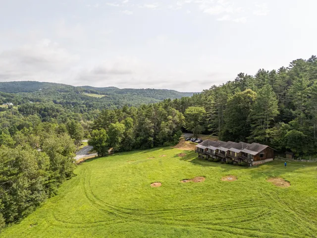 $240,000 | 104 Deer Run Road, Unit 13, Brownsville, VT 05037