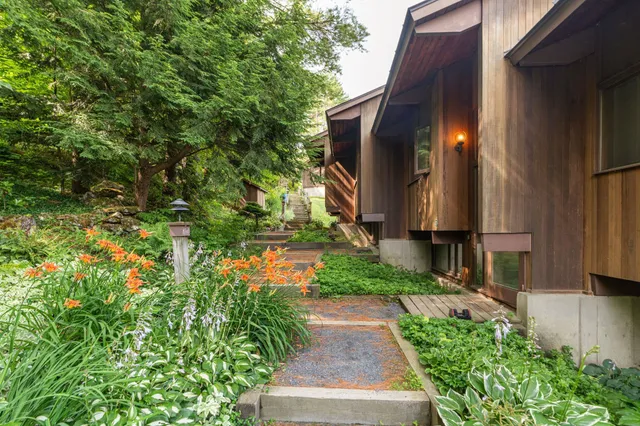 $240,000 | 104 Deer Run Road, Unit 13, Brownsville, VT 05037