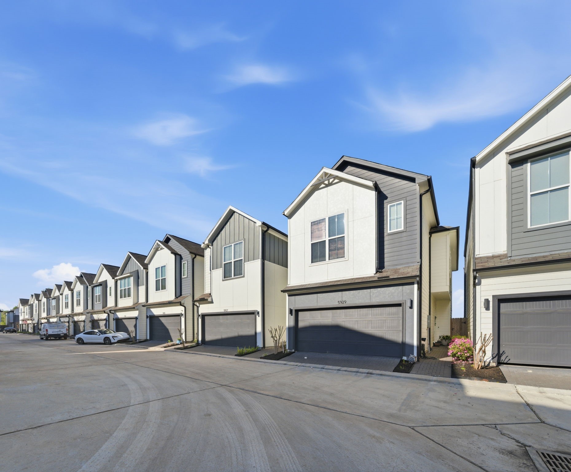 5929 Haring Lane Houston, TX 77091 - Photo 3 of 25 a view of white house with a street