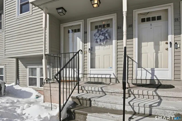 $250,000 | 40 Cornerstone Court, Unit 23, Southington, CT 06479