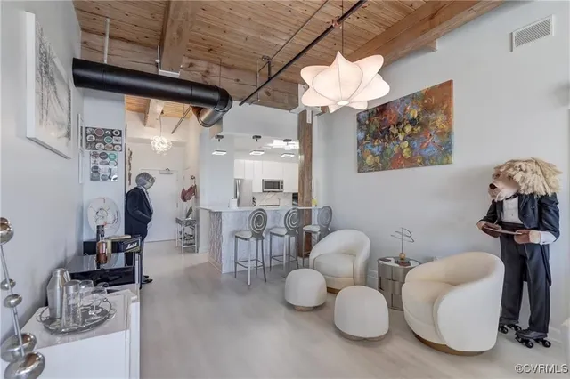 $650,000 | 251 Rocketts Way, Unit 510, Henrico, VA 23231