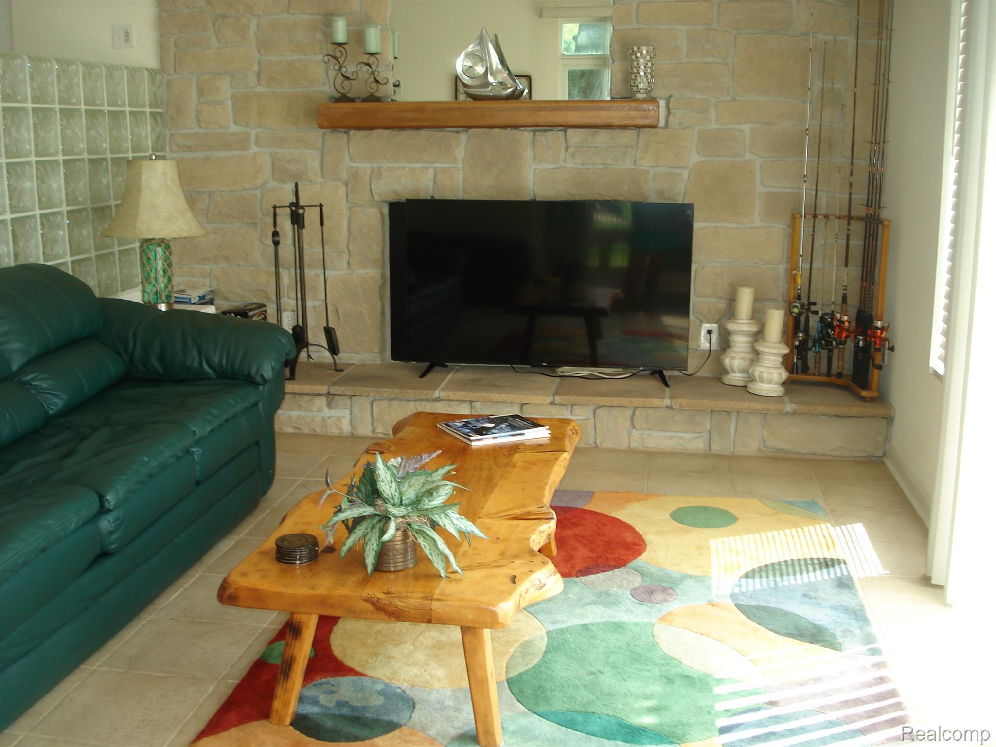1473 Triangle Lake Road Howell, MI 48843 - Photo 6 of 19 Gallery Image 6