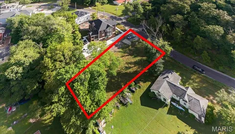 $145,000 | 1217 Kiefer Creek Road, Ballwin, MO 63021