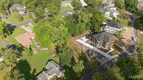 $145,000 | 1217 Kiefer Creek Road, Ballwin, MO 63021