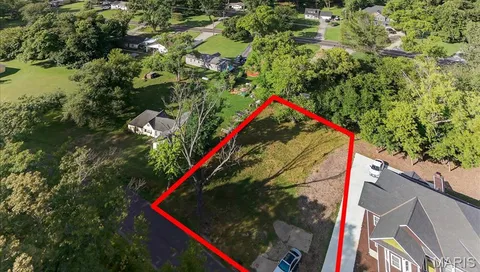 $145,000 | 1217 Kiefer Creek Road, Ballwin, MO 63021