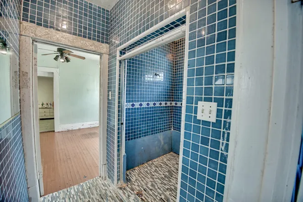 a view of a back yard of the house