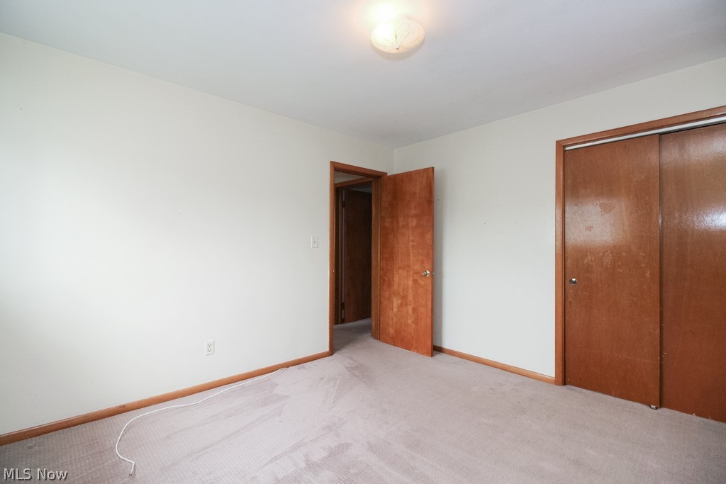 2918 Snow Road Cleveland, OH 44134 - Photo 16 of 28