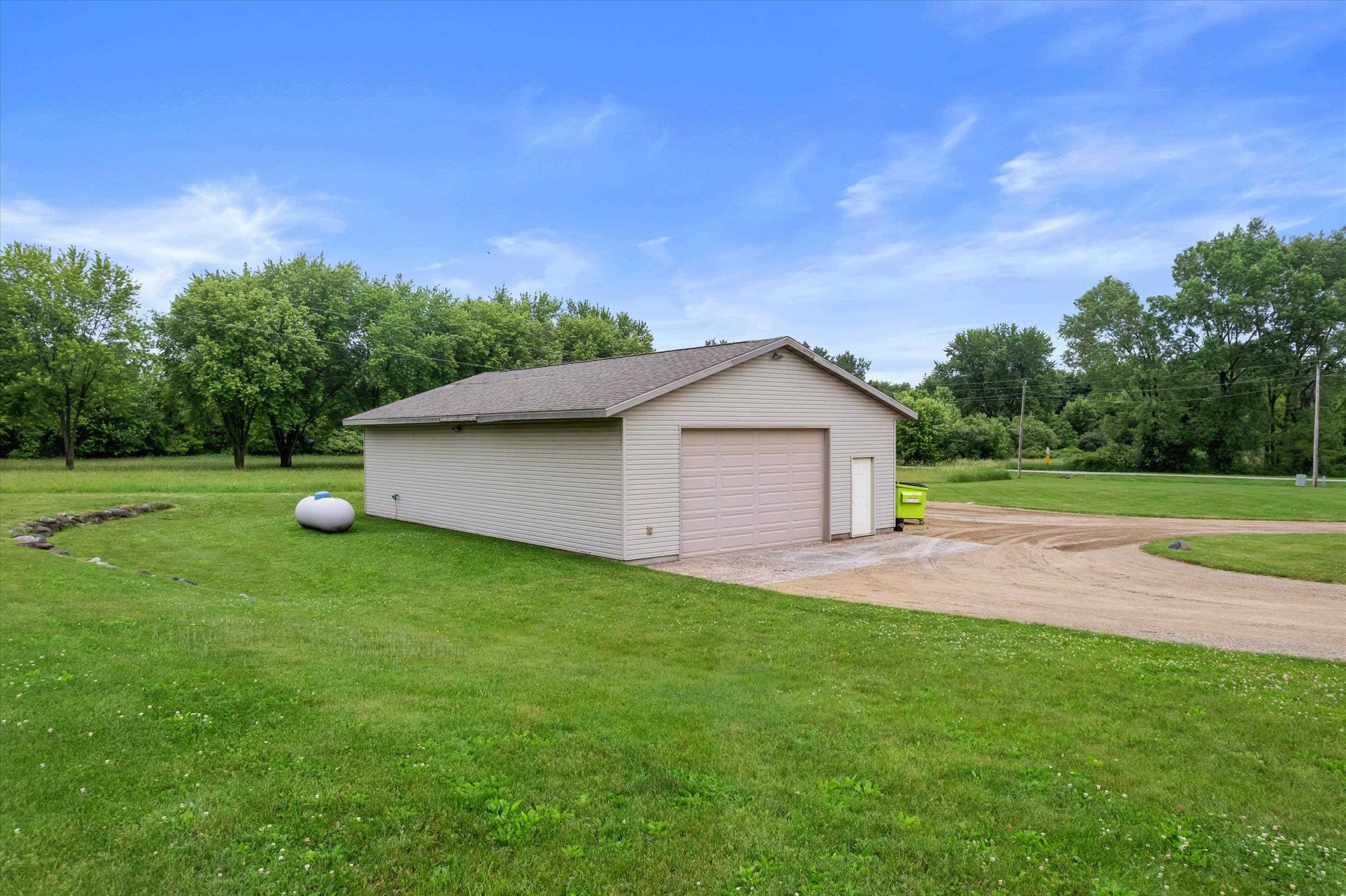 4591 Kennedy Road Cottage Grove, WI 53527 - Photo 33 of 36