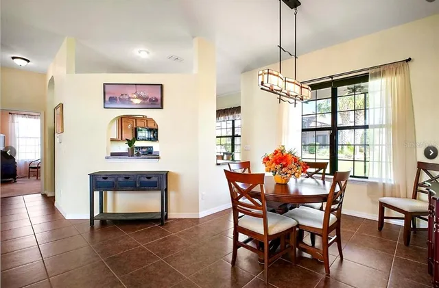 $315,000 | 11041 South E 169th Place, Summerfield, FL 34491