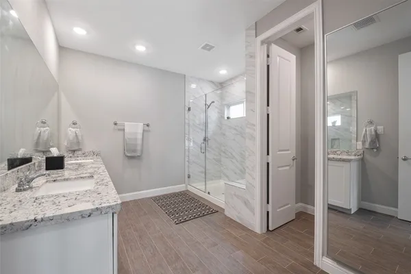 $309,900 | 5423 Camaguey Street, Houston, TX 77023