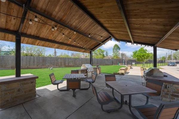 $309,900 | 5423 Camaguey Street, Houston, TX 77023