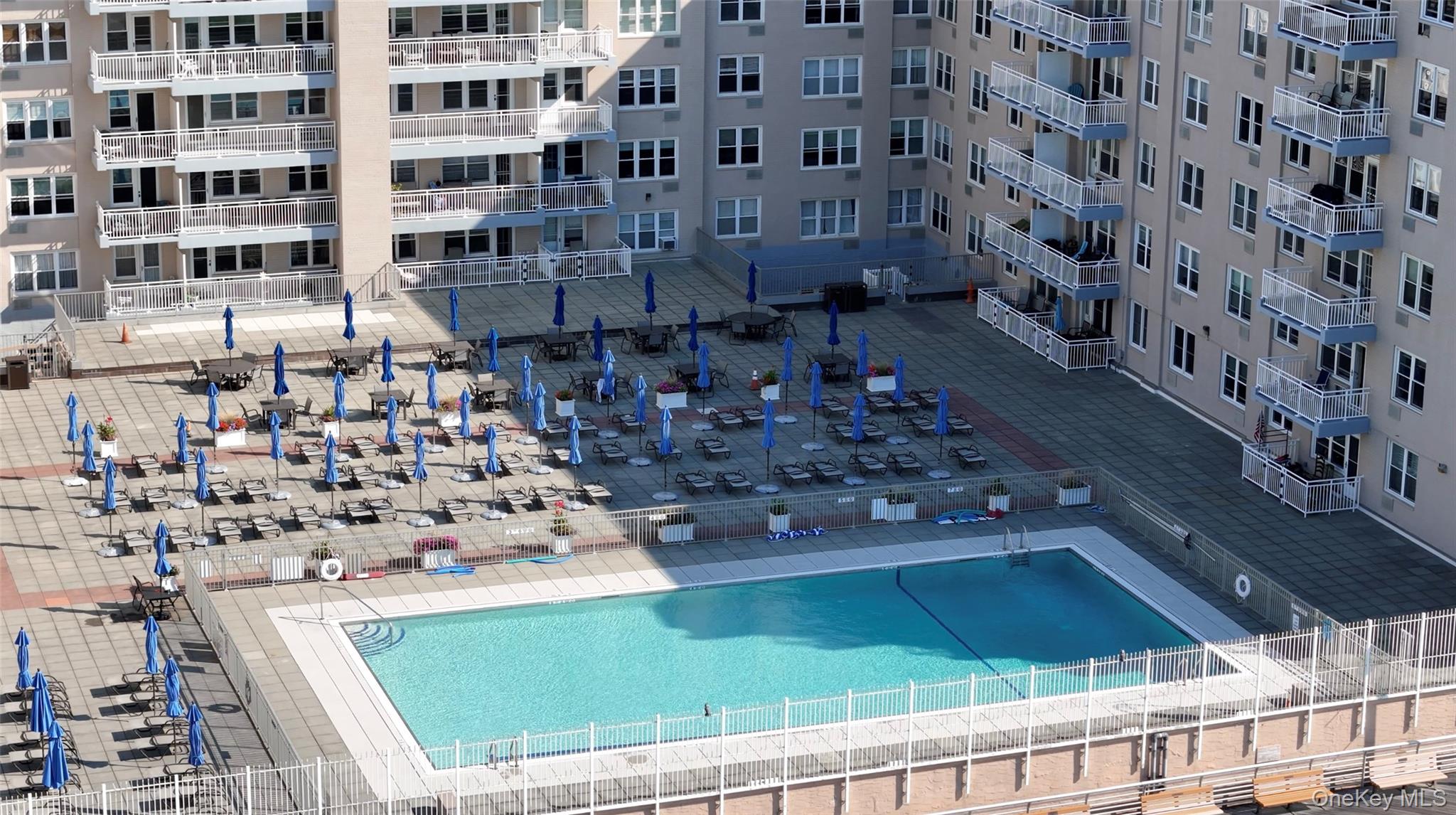 522 Shore Road, Unit 4W Long Beach, NY 11561 - Photo 32 of 33 Luxury beach front living!