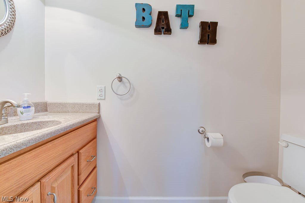 27835 Knickerbocker Road Bay Village, OH 44140 - Photo 19 of 35 Gallery Image 19