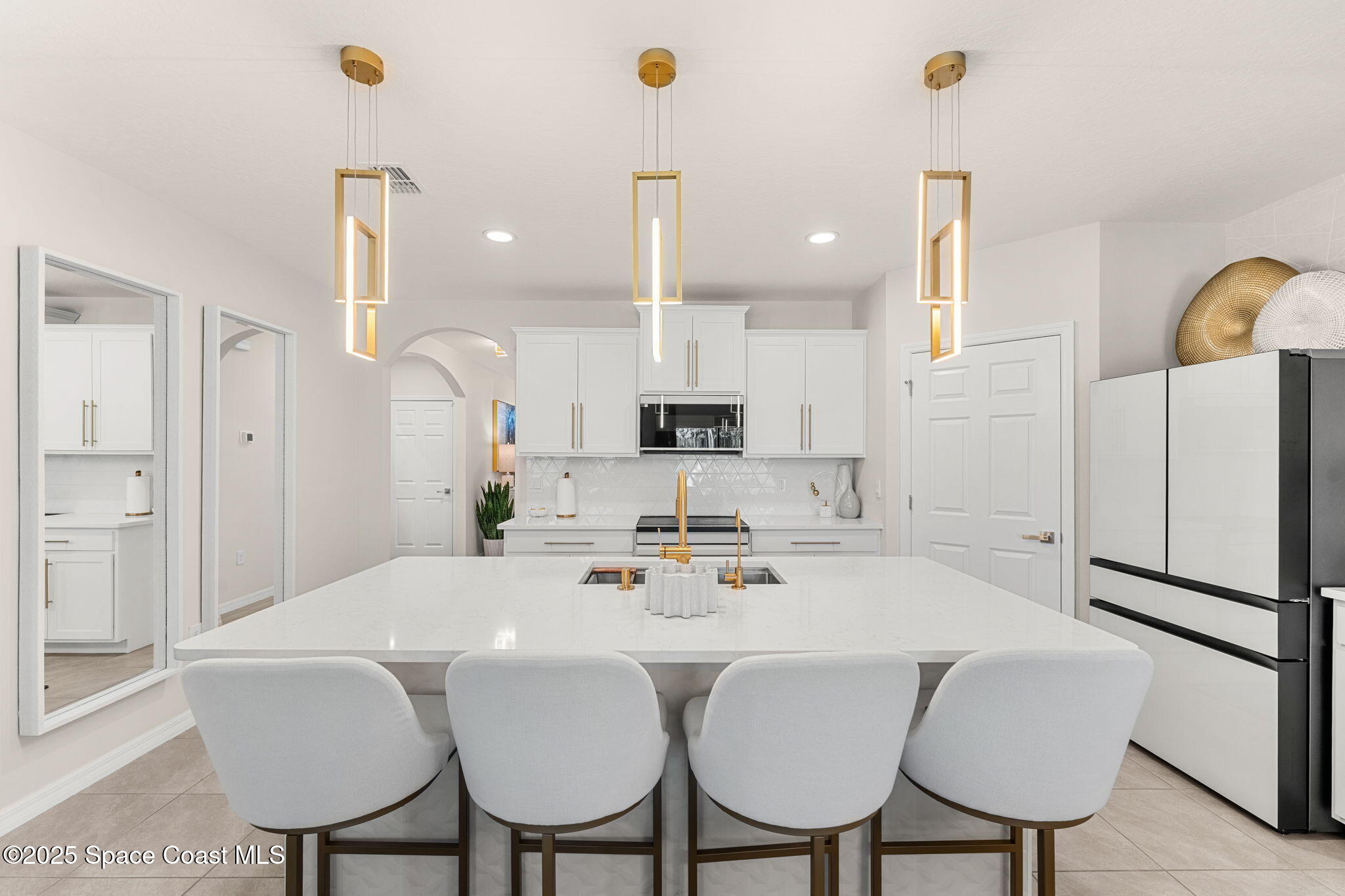 2013 Farmhouse Road Southeast Palm Bay, FL 32909 - Photo 12 of 37 a view of kitchen with breakfast area