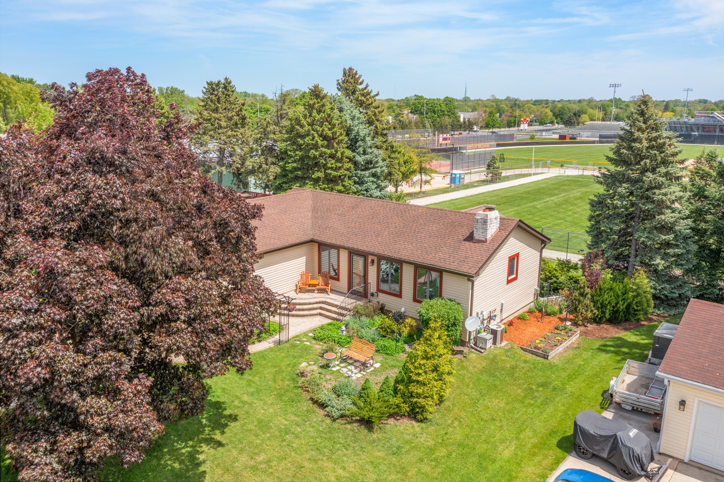 46 Feece Drive Batavia, IL 60510 - Photo 37 of 37 an aerial view of a house with a garden