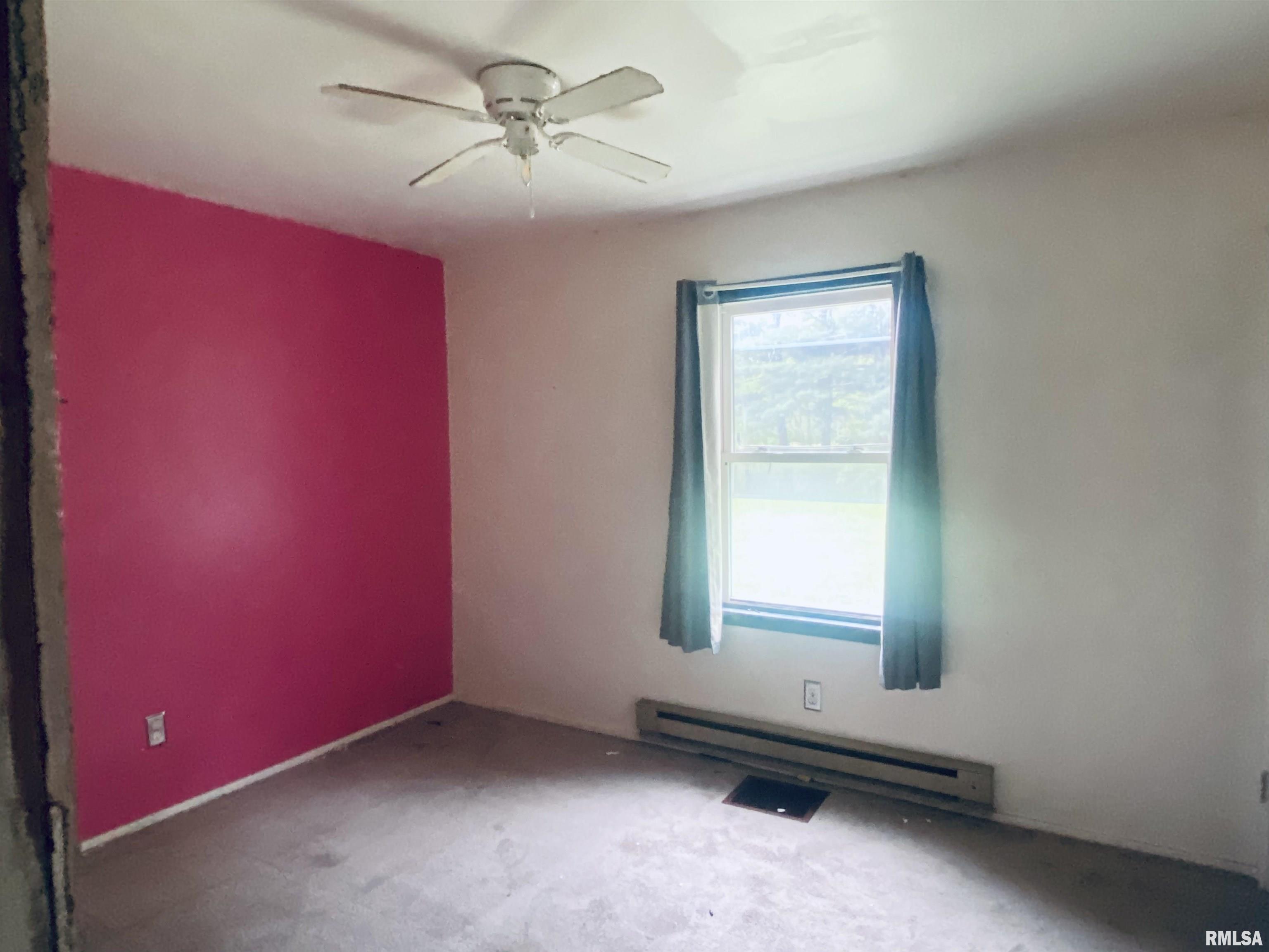 48 White Road Glenarm, IL 62536 - Photo 8 of 15 Gallery Image 8