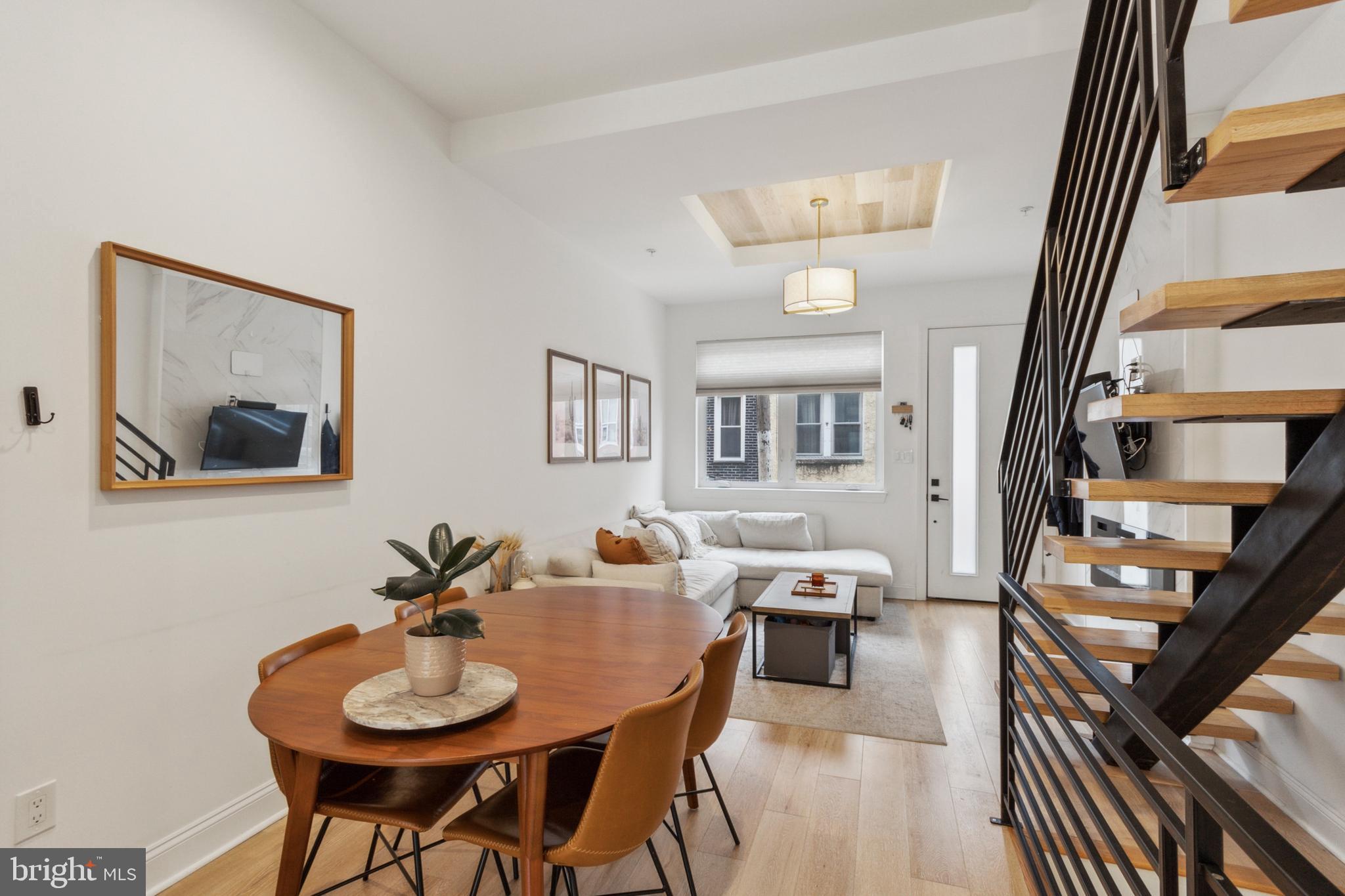 2145 Cross Street Philadelphia, PA 19146 - Photo 5 of 25 Dining room