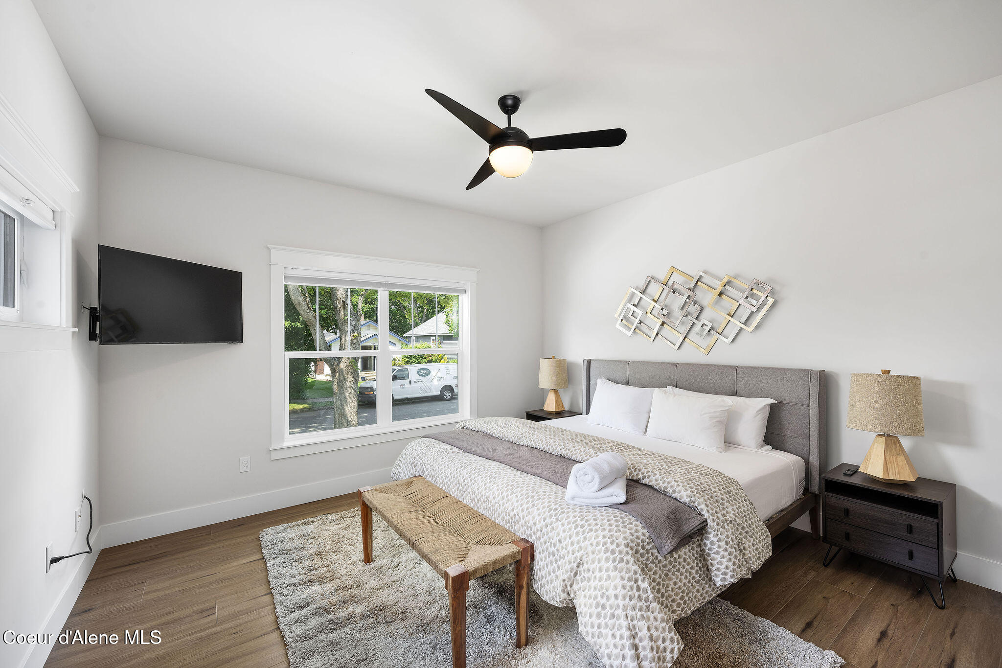 215 West Foster Avenue Coeur D'Alene, ID 83814 - Photo 12 of 45 DSC_9690