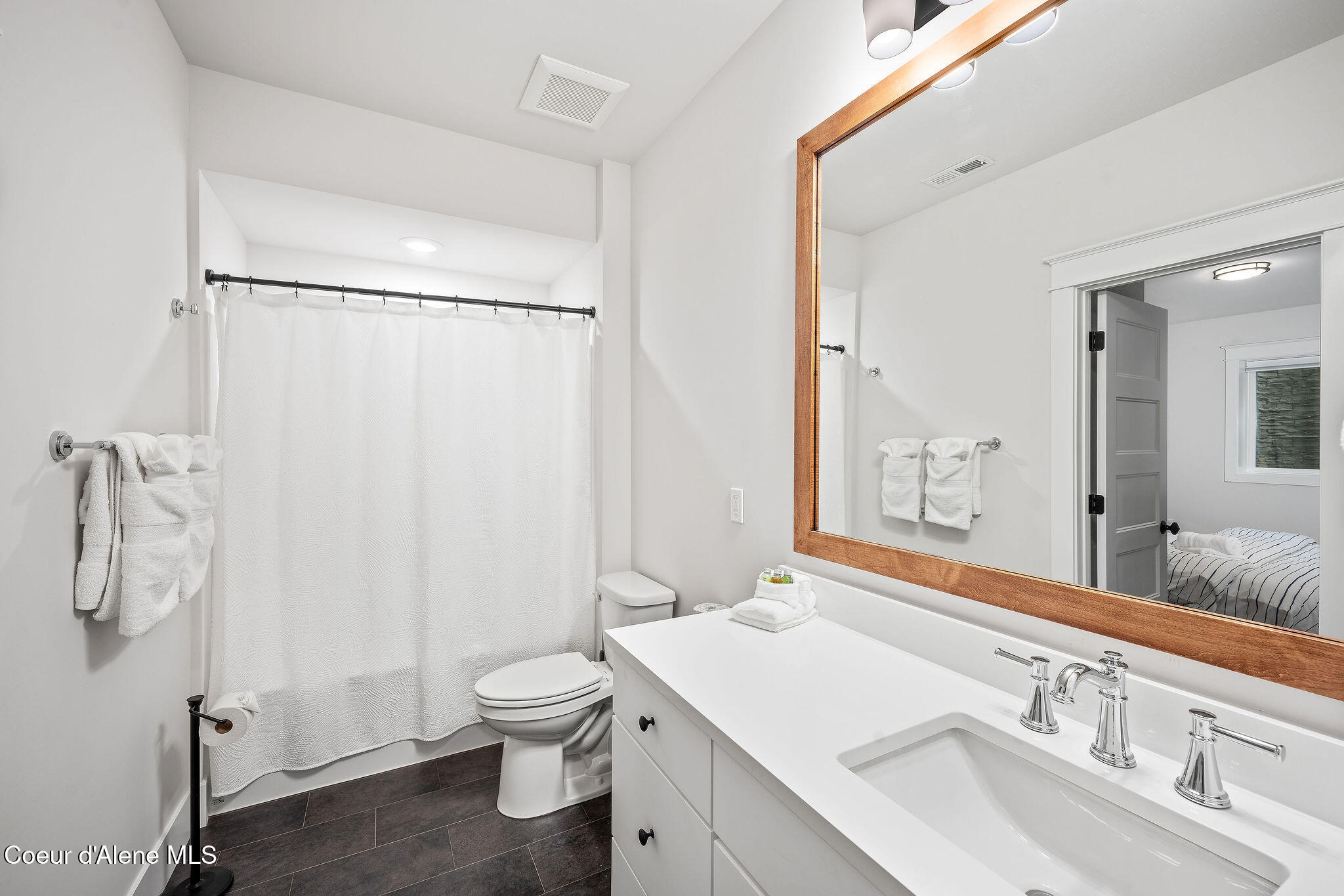 215 West Foster Avenue Coeur D'Alene, ID 83814 - Photo 24 of 45 DSC_9776