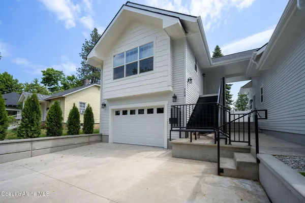 $1,845,000 | 215 West Foster Avenue, Coeur D'Alene, ID 83814