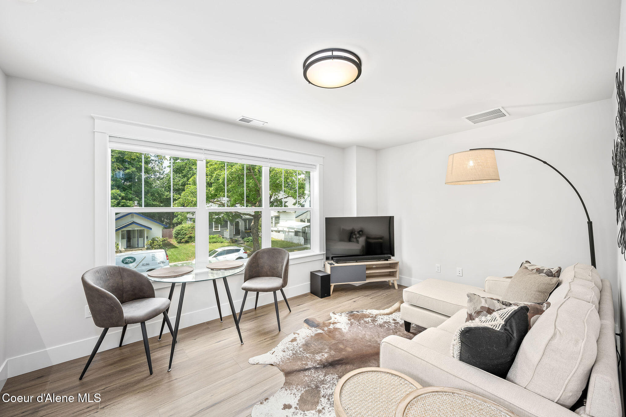 215 West Foster Avenue Coeur D'Alene, ID 83814 - Photo 38 of 45 DSC_9851