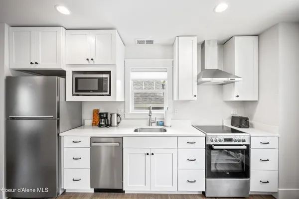 $1,845,000 | 215 West Foster Avenue, Coeur D'Alene, ID 83814