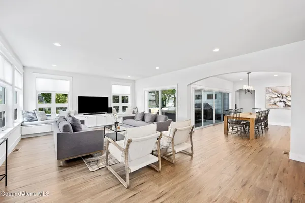$1,845,000 | 215 West Foster Avenue, Coeur D'Alene, ID 83814