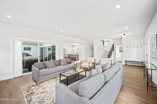 $1,845,000 | 215 West Foster Avenue, Coeur D'Alene, ID 83814