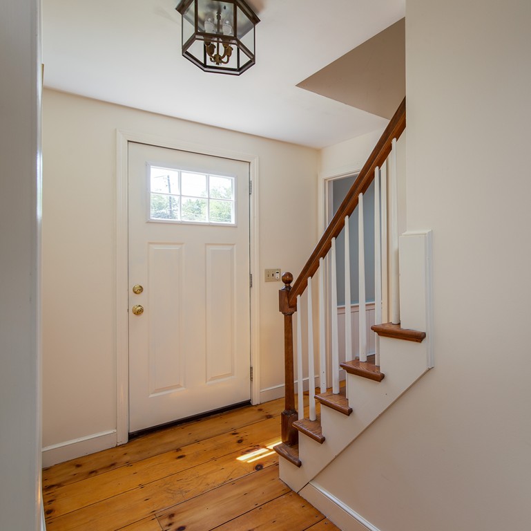 29 Olde Coach Road Westborough, MA 01581 - Photo 3 of 26 Gallery Image 3