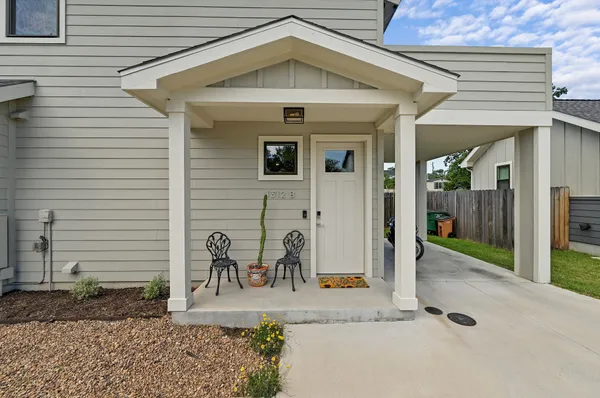 $525,000 | 1312 East M. Franklin Avenue, Unit 2, Austin, TX 78721