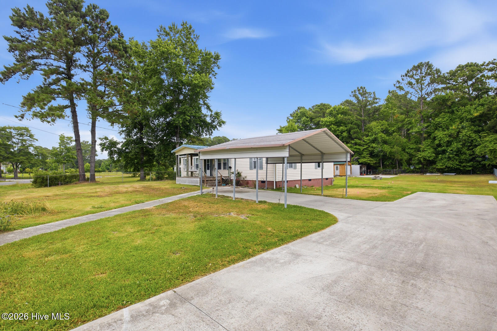 303 Queens Road Hubert, NC 28539 - Photo 3 of 28