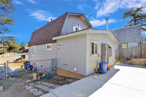 $385,000 | 150 Los Angeles, Sugarloaf, CA 92386