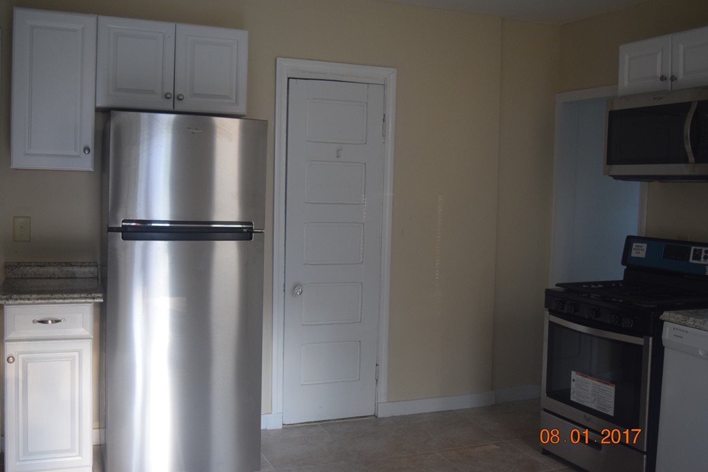 46 Wellesley Street Springfield, MA 01109 - Photo 14 of 23 Gallery Image 14