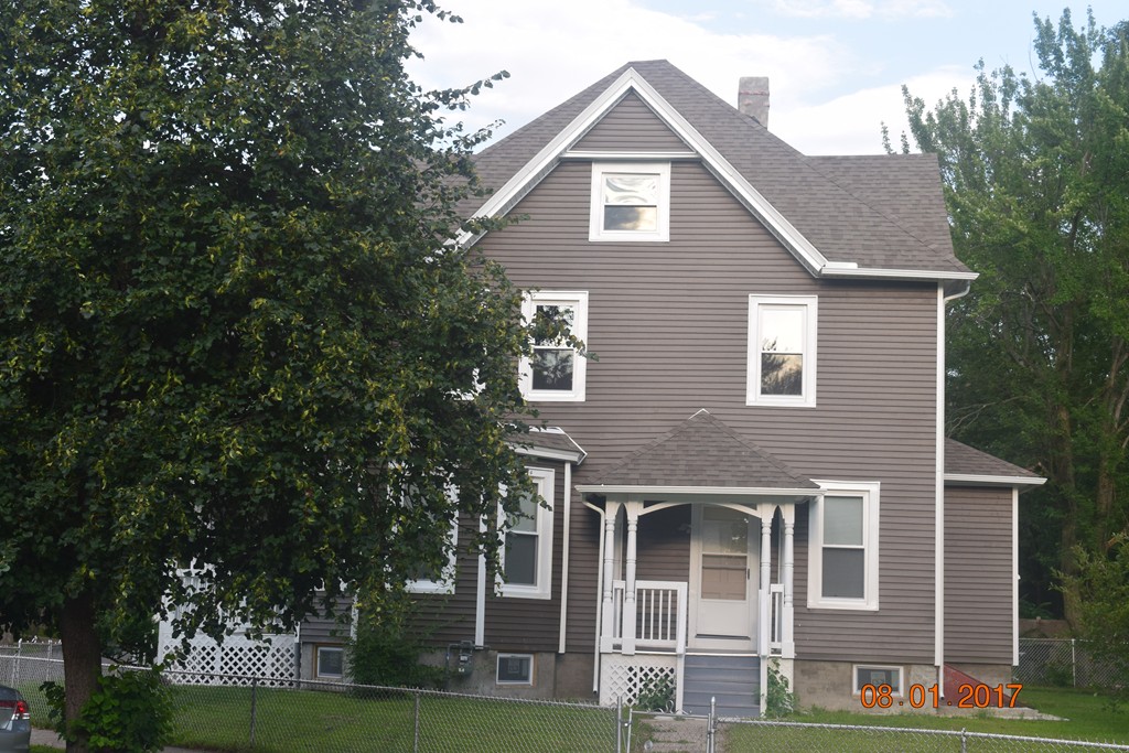 46 Wellesley Street Springfield, MA 01109 - Photo 3 of 23 Gallery Image 3