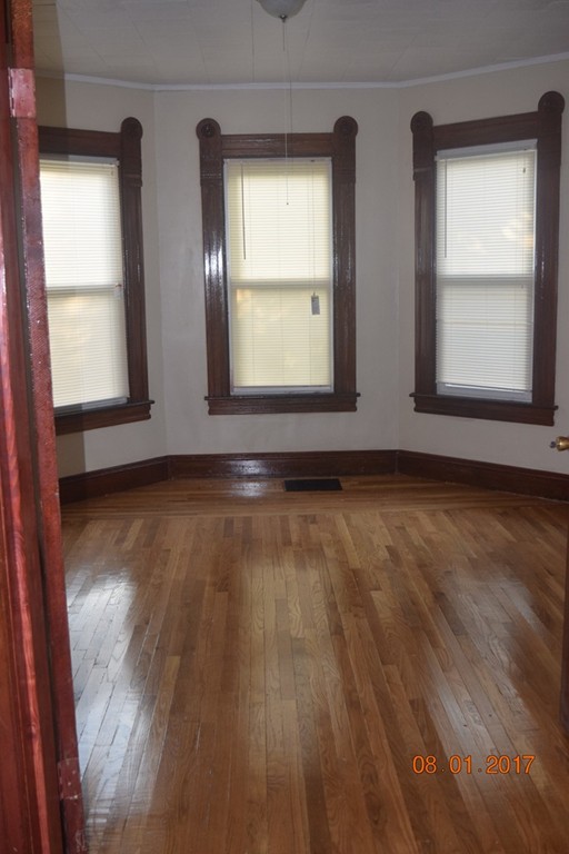 46 Wellesley Street Springfield, MA 01109 - Photo 8 of 23 Gallery Image 8