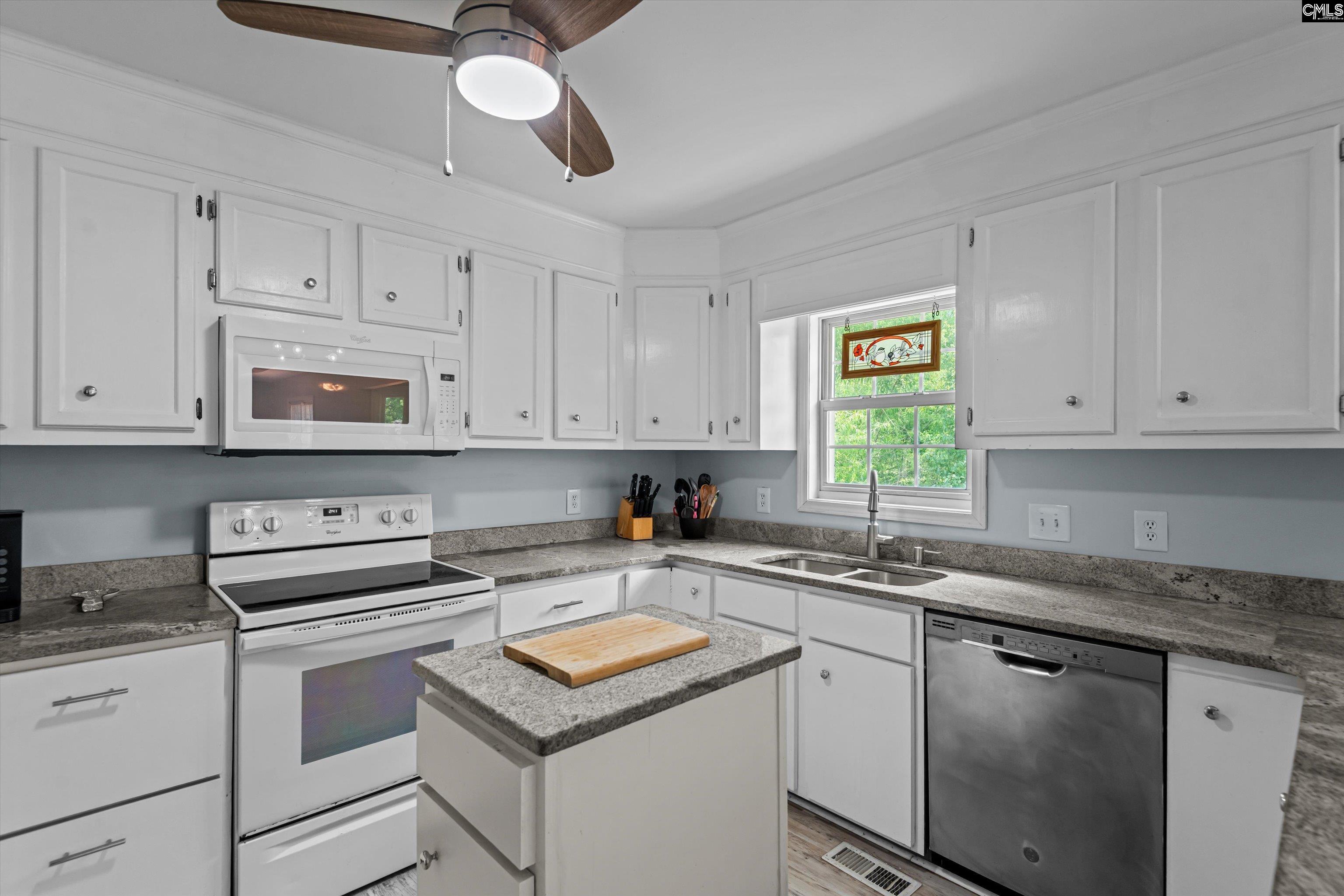 156 Crown Point Road Lexington, SC 29073 - Photo 14 of 46