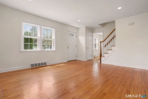 $3,850 | 32 Crescent Drive, Easton, CT 06612