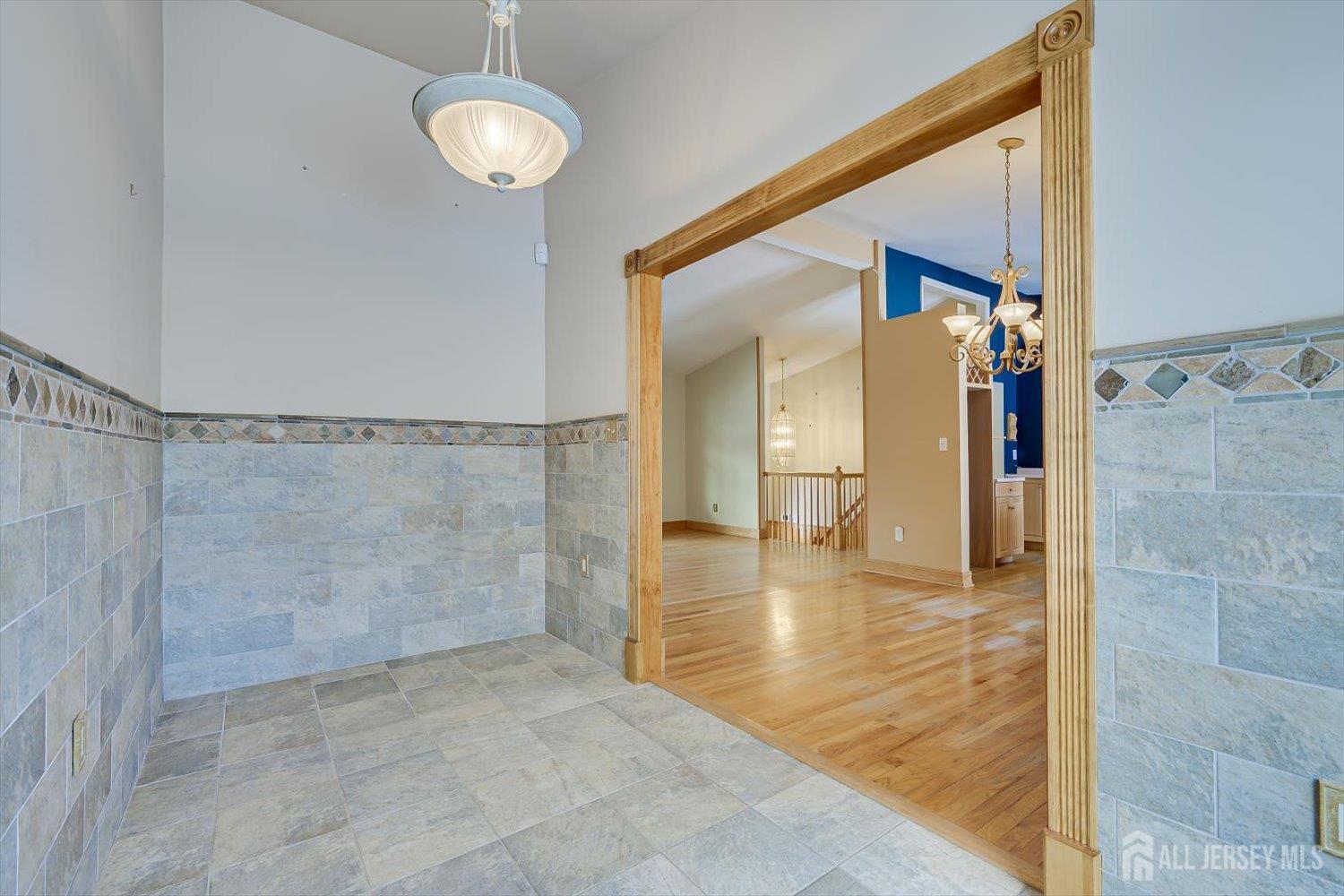 16 Peake Road Edison, NJ 08837 - Photo 17 of 43