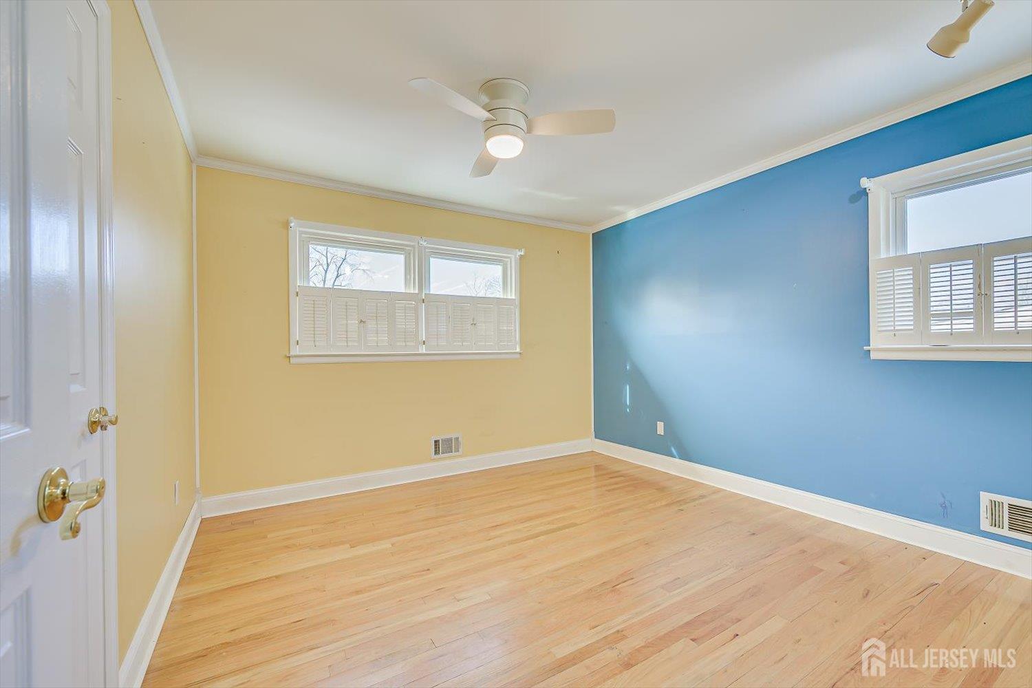 16 Peake Road Edison, NJ 08837 - Photo 22 of 43