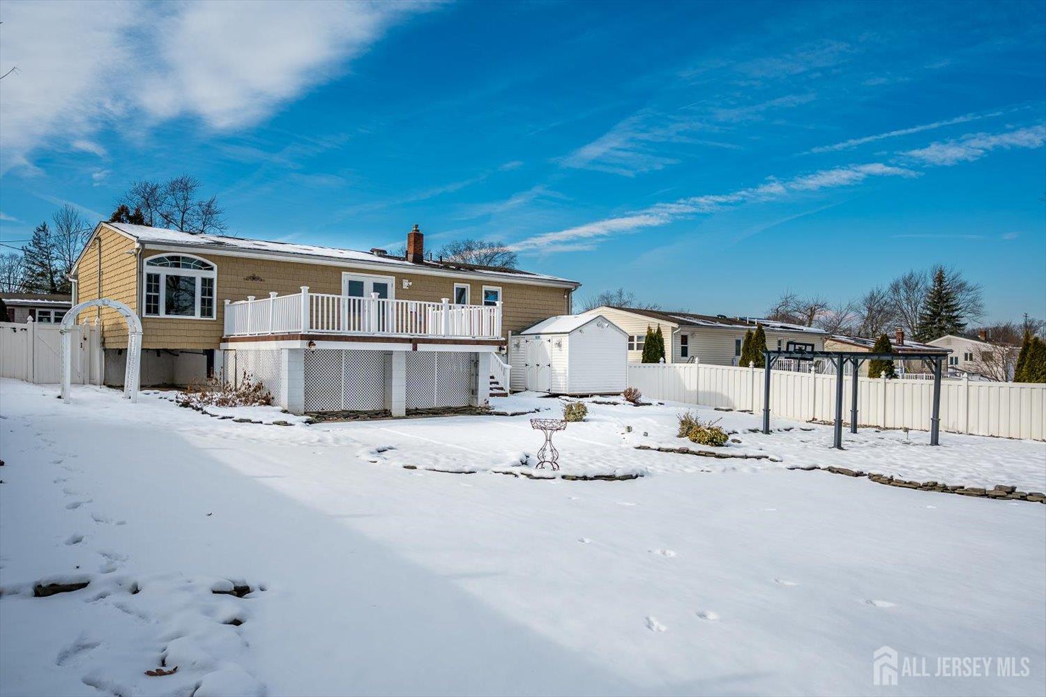 16 Peake Road Edison, NJ 08837 - Photo 34 of 43