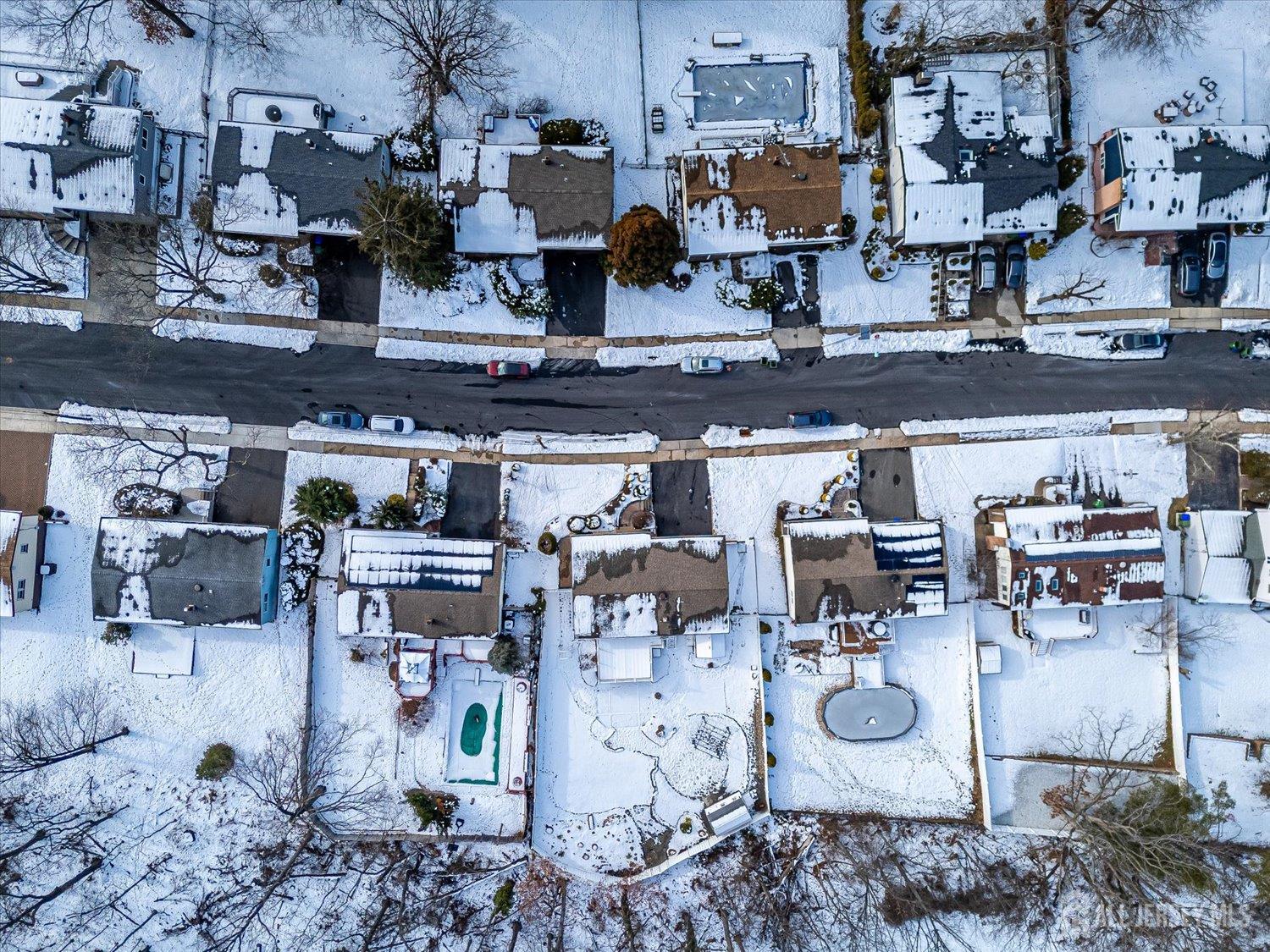 16 Peake Road Edison, NJ 08837 - Photo 39 of 43