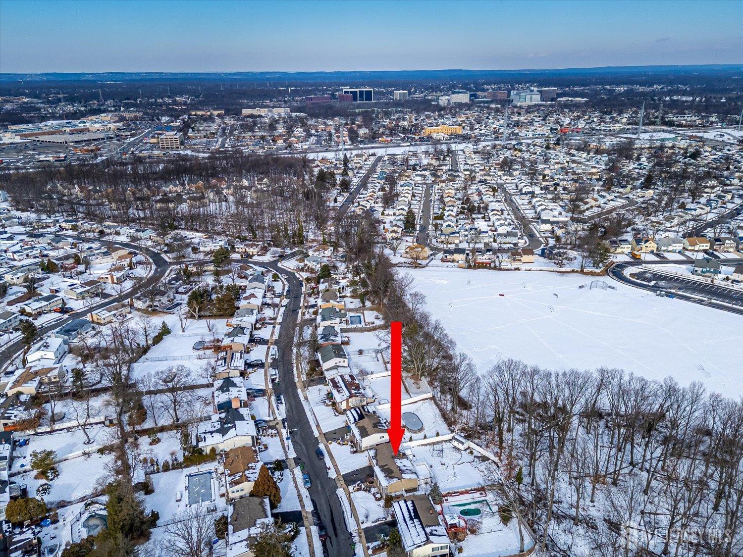 16 Peake Road Edison, NJ 08837 - Photo 40 of 43