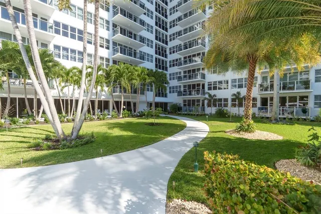 $250,000 | 3333 Northeast 34th Street, Unit 522, Fort Lauderdale, FL 33308