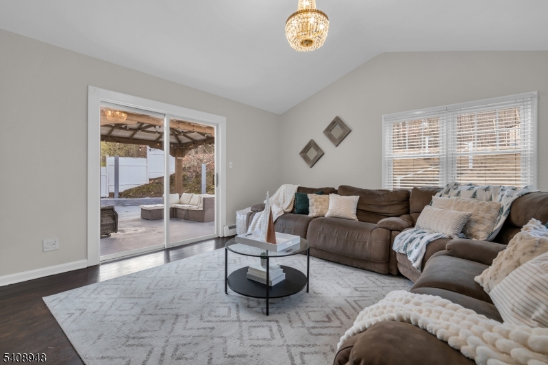37 Schmitt Road West Orange, NJ 07052 - Photo 6 of 33