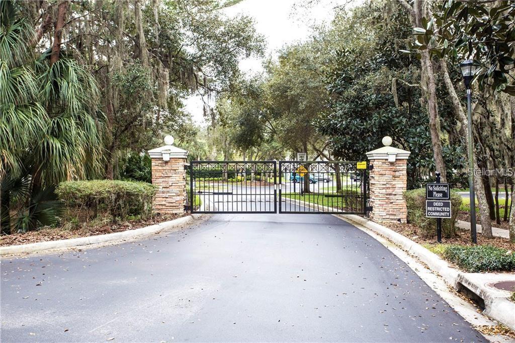 15816 Fishhawk View Drive Lithia, FL 33547 - Photo 3 of 30
